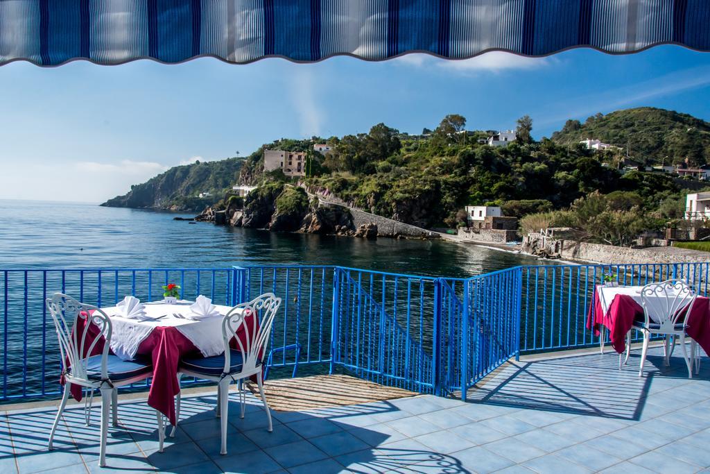 Hotel Rocce Azzurre Lipari  Exterior photo