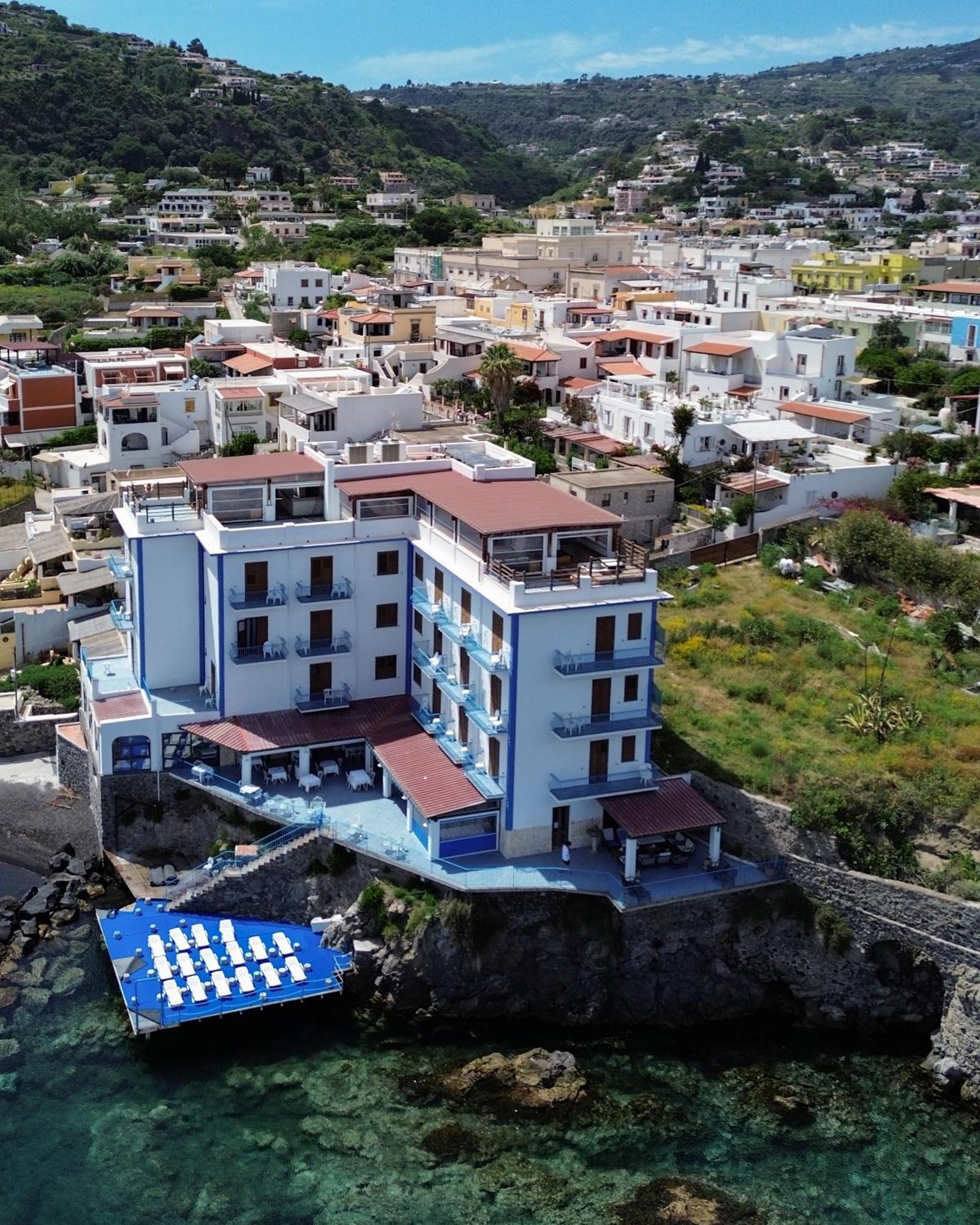 Hotel Rocce Azzurre Lipari  Exterior photo