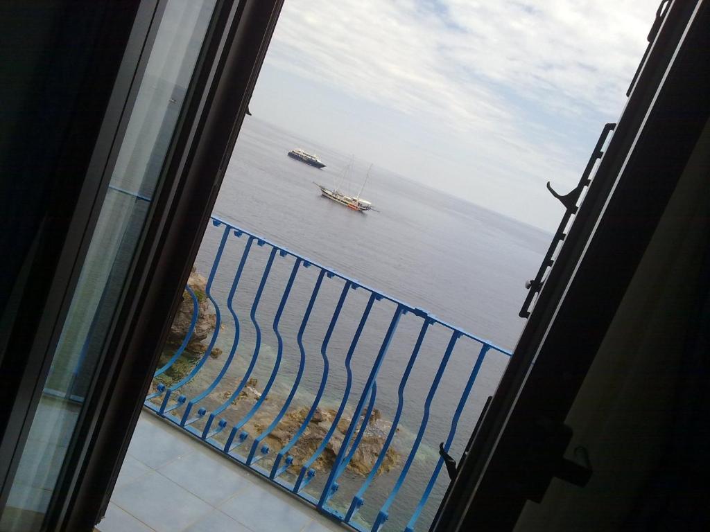 Hotel Rocce Azzurre Lipari  Room photo